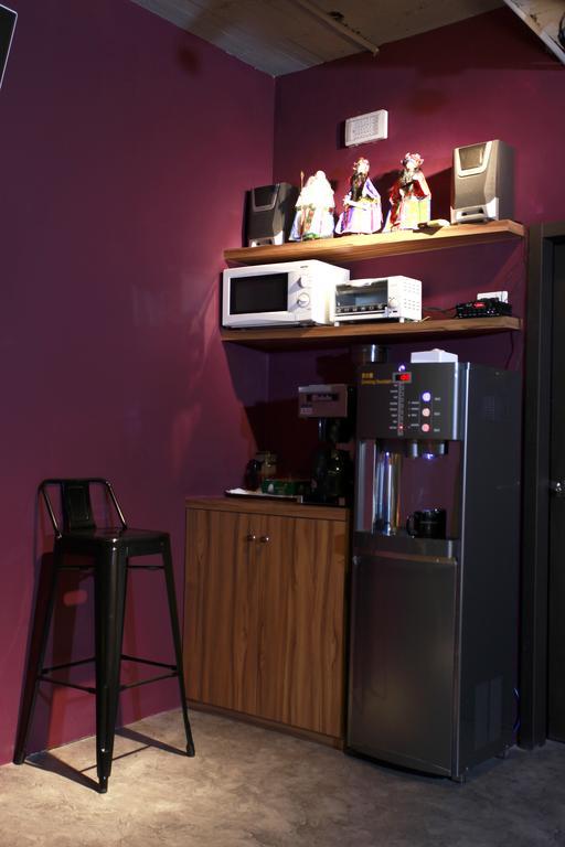 Backpackers Hostel - Ximen Taipei Dış mekan fotoğraf