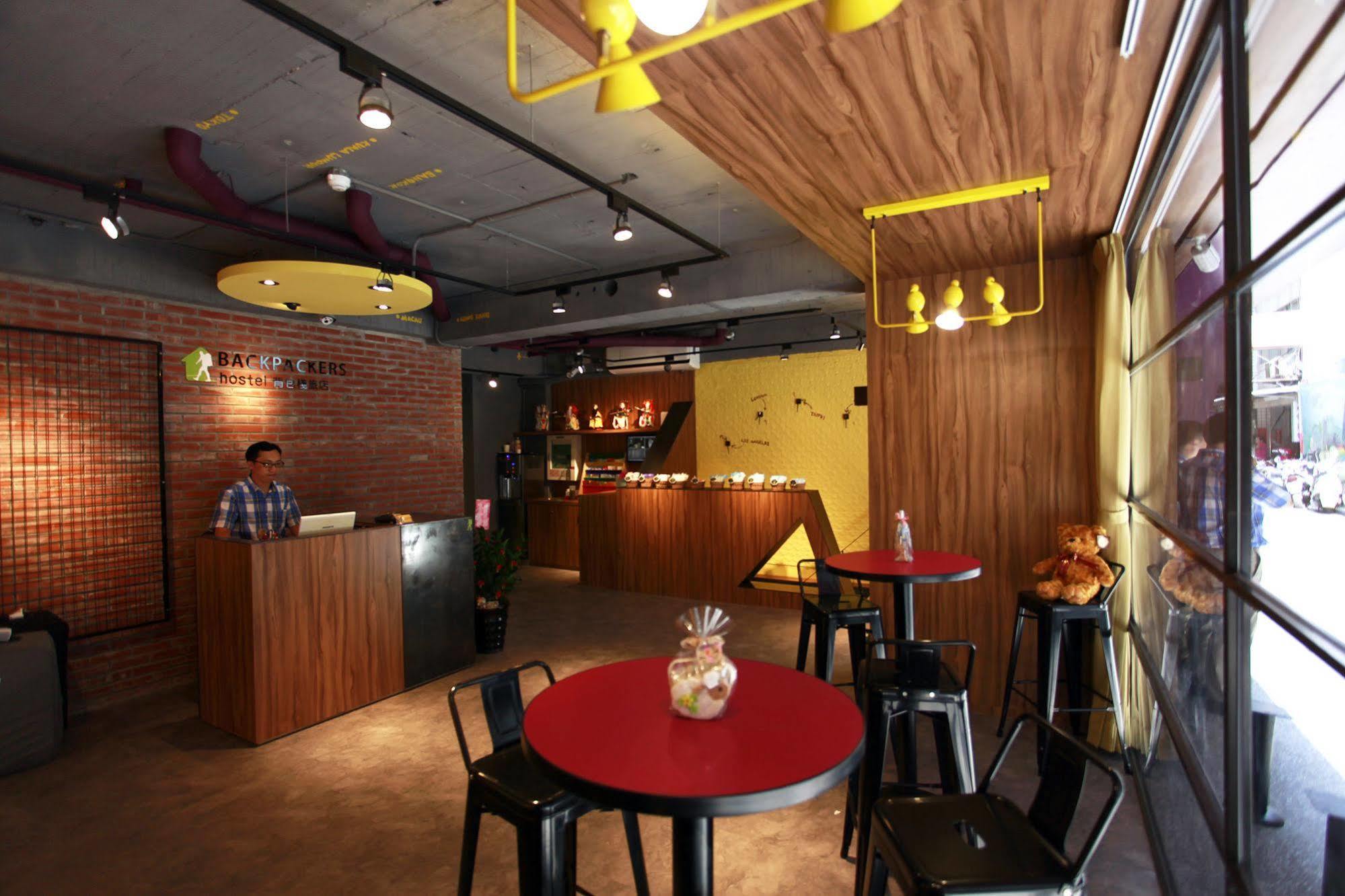 Backpackers Hostel - Ximen Taipei Dış mekan fotoğraf