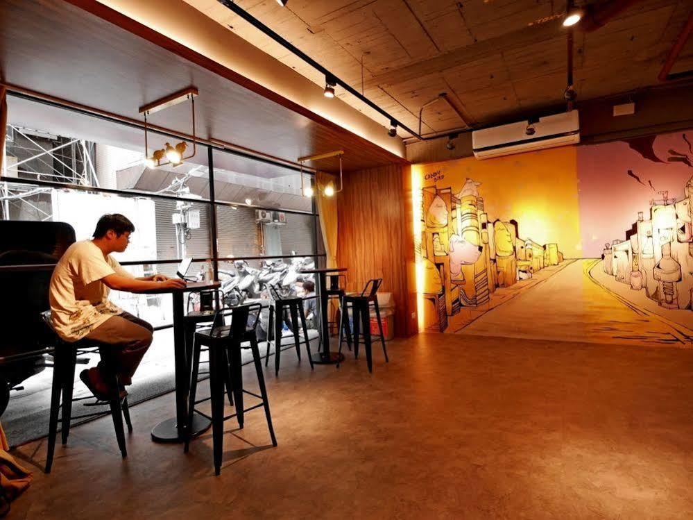 Backpackers Hostel - Ximen Taipei Dış mekan fotoğraf